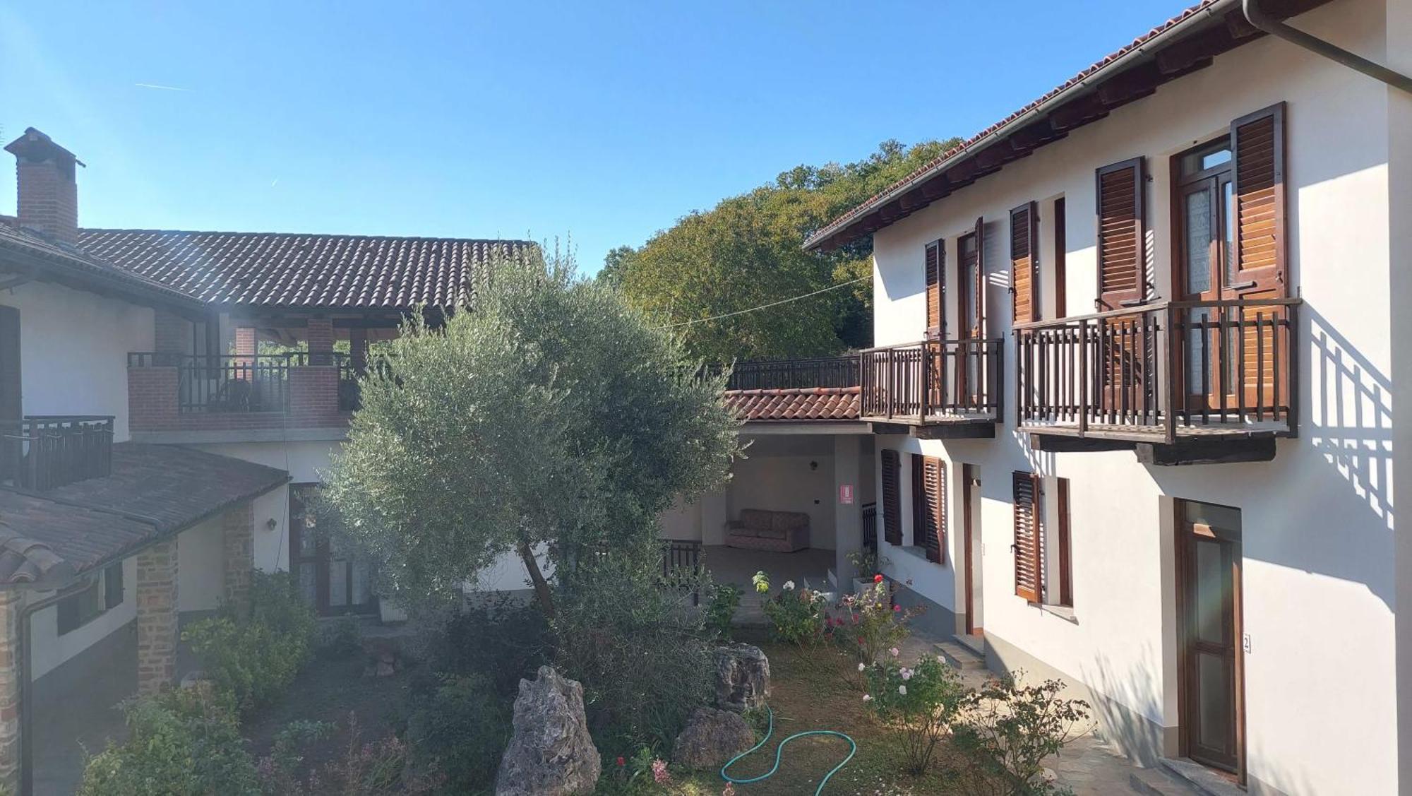 Case Vista Alta Langa, Appartement Bella Vista Cravanzana Exterior photo